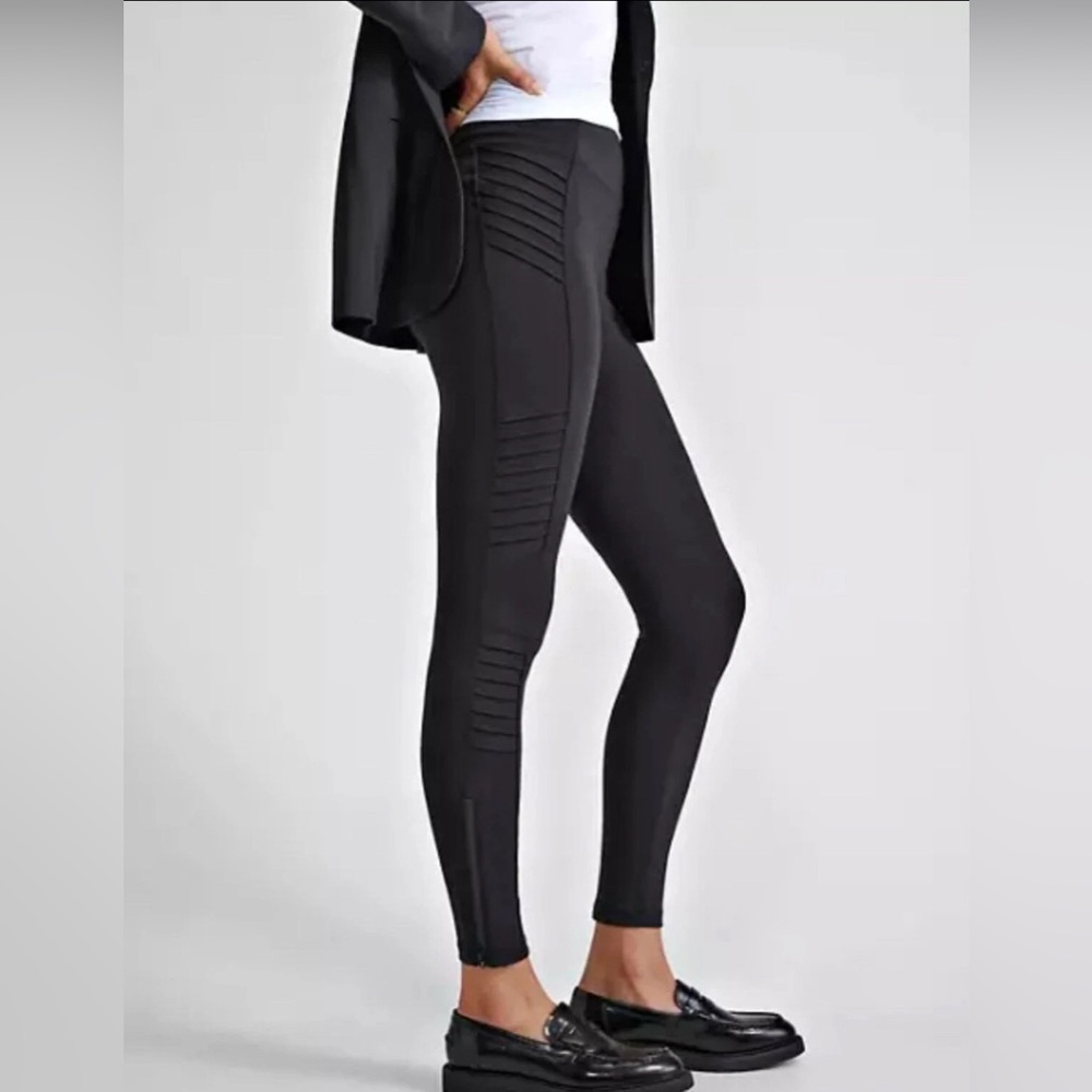 Athleta Delancey Moto Tights Black – Medium Athleisure Zipper Ankle Leggings